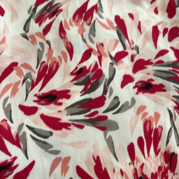 White House Black Market. Size L. Tank top. Reversible. Great condition! - Picture 9 of 12